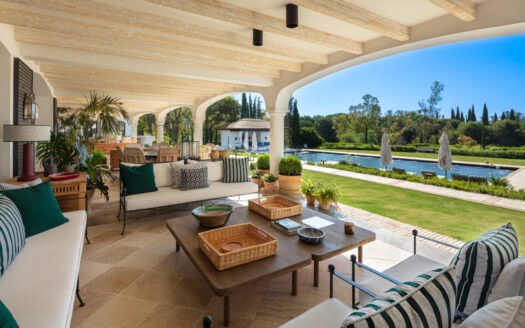 Exquisite Estate with Unobstructed Sea Views