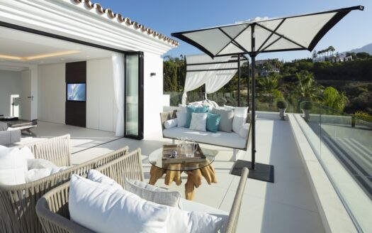 Stunning Contemporary Villa