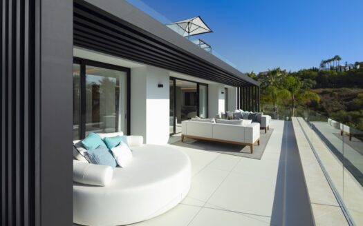 Stunning Contemporary Villa