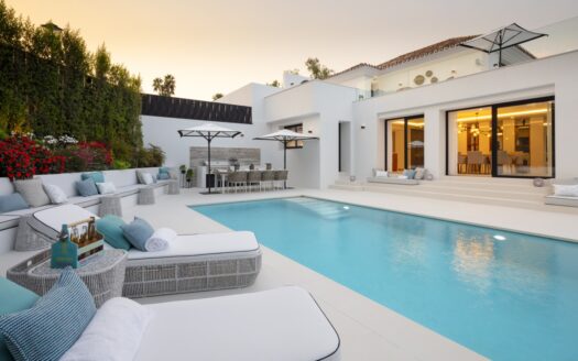 Stunning Contemporary Villa