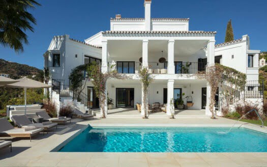 Elegant Andalusian Mansion