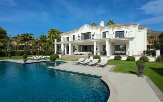 High-Quality Family Home in Exclusive Community