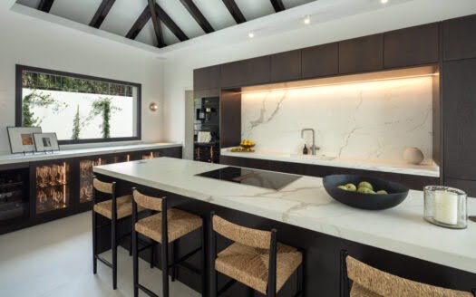 Beautifully Villa in Prime Area