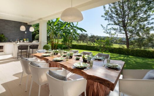 Villa nestled in the luxurious Aloha Area