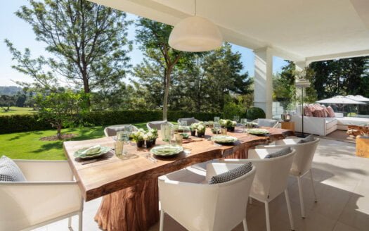 Villa nestled in the luxurious Aloha Area