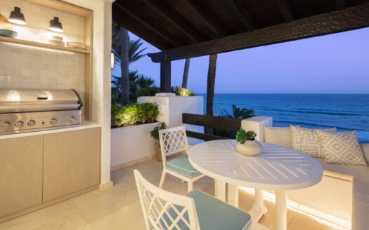 Stunning duplex in Puente Romano Resort