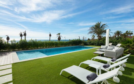 Beachfront Contemporary Villa