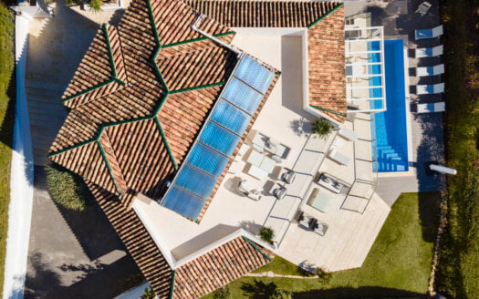 Refurbished Villa with Sea Views