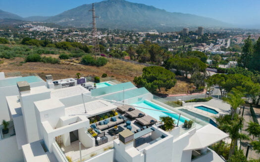 Exceptional semi-detached villa