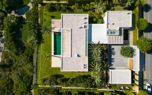 Luxurious and Elegant Villa