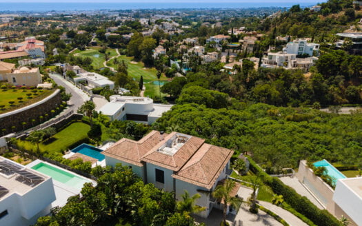 Superb Contemporary Villa