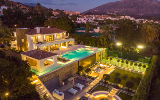 Astonishing modern villa