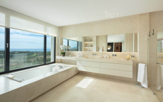 Contemporary Villa with Magnificent Views