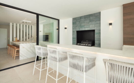 Stunning modern villa in the Golf Valley