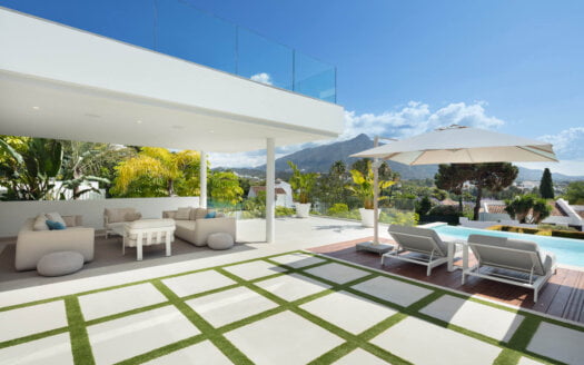 Stunning modern villa in the Golf Valley