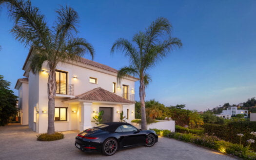 Superb Contemporary Villa