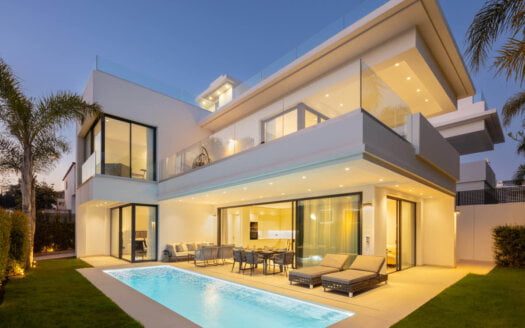 Modern detached villa