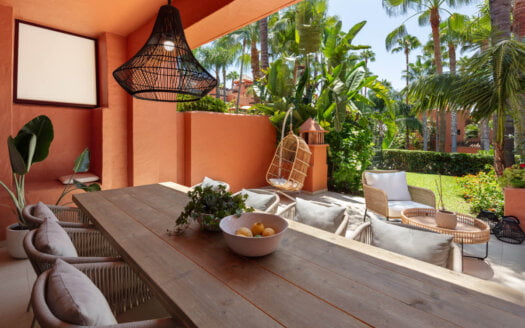 Stunning Townhouse in Altos de Puente Romano