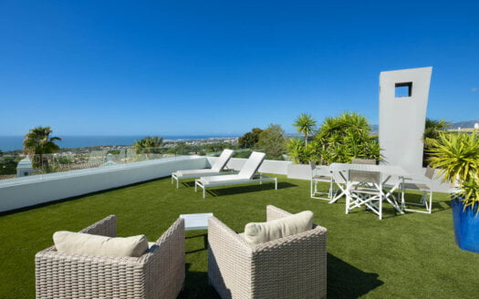 Exquisite Duplex Penthouse