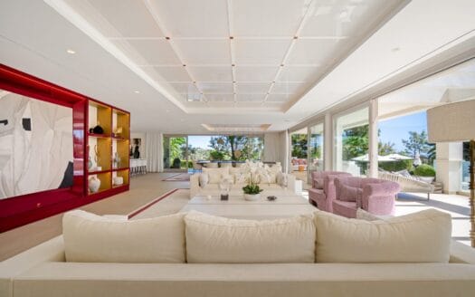 Villa nestled in the luxurious Aloha Area