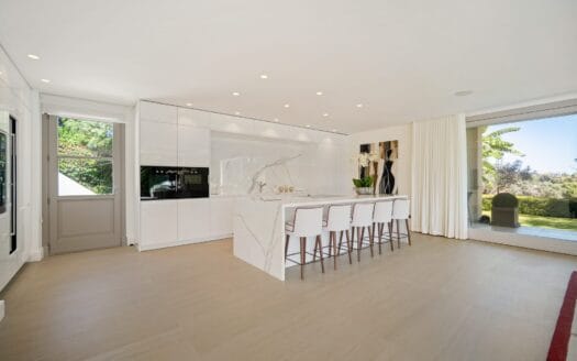 Villa nestled in the luxurious Aloha Area