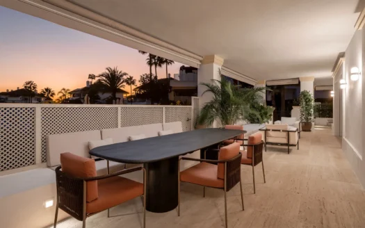 Luxury spacious apartment in Marbella’s Golden Mile