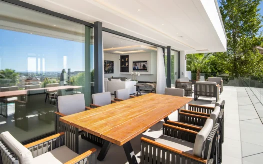 Superb villa with a prime location in Nueva Andalucía