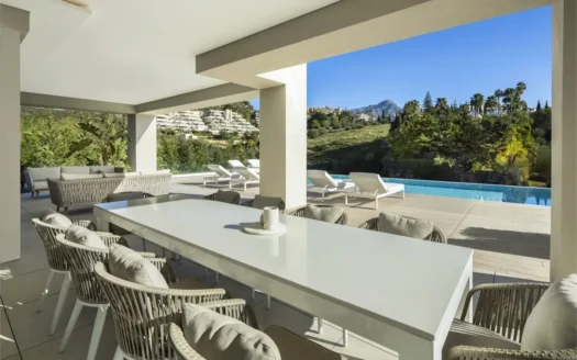 Architectural Marvel in Nueva Andalucía