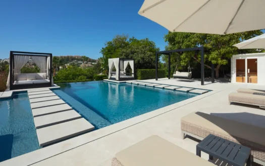 Exquisite refurbished villa