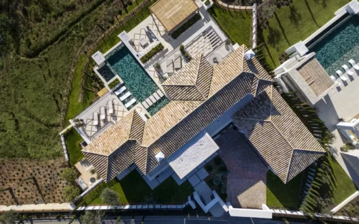 Hacienda-Inspired Estate In La Quinta