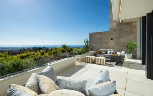 Outstanding Duplex Apartment With Spectacular Views In La Quinta