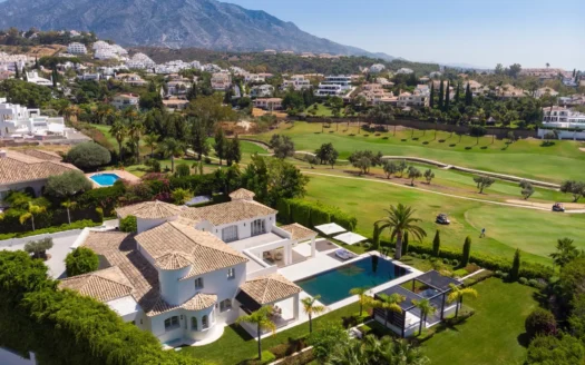 Outstanding Frontline Golf Villa In Nueva Andalucia