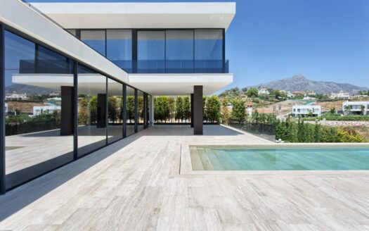 Nestled in the prestigious Golf Valley