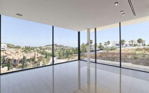 Nestled in the prestigious Golf Valley