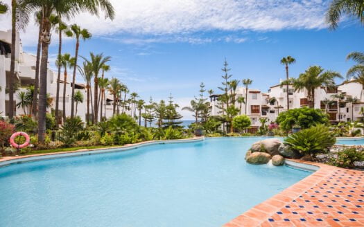 Fully Renovated Apartment on Marbella Golden Mile