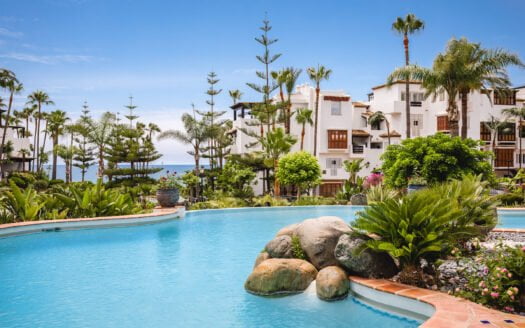 Fully Renovated Apartment on Marbella Golden Mile