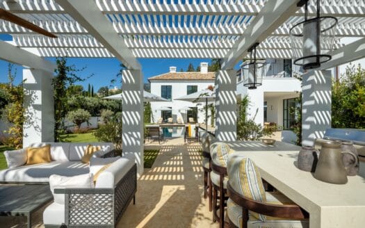 Cascada Paradiso Estate