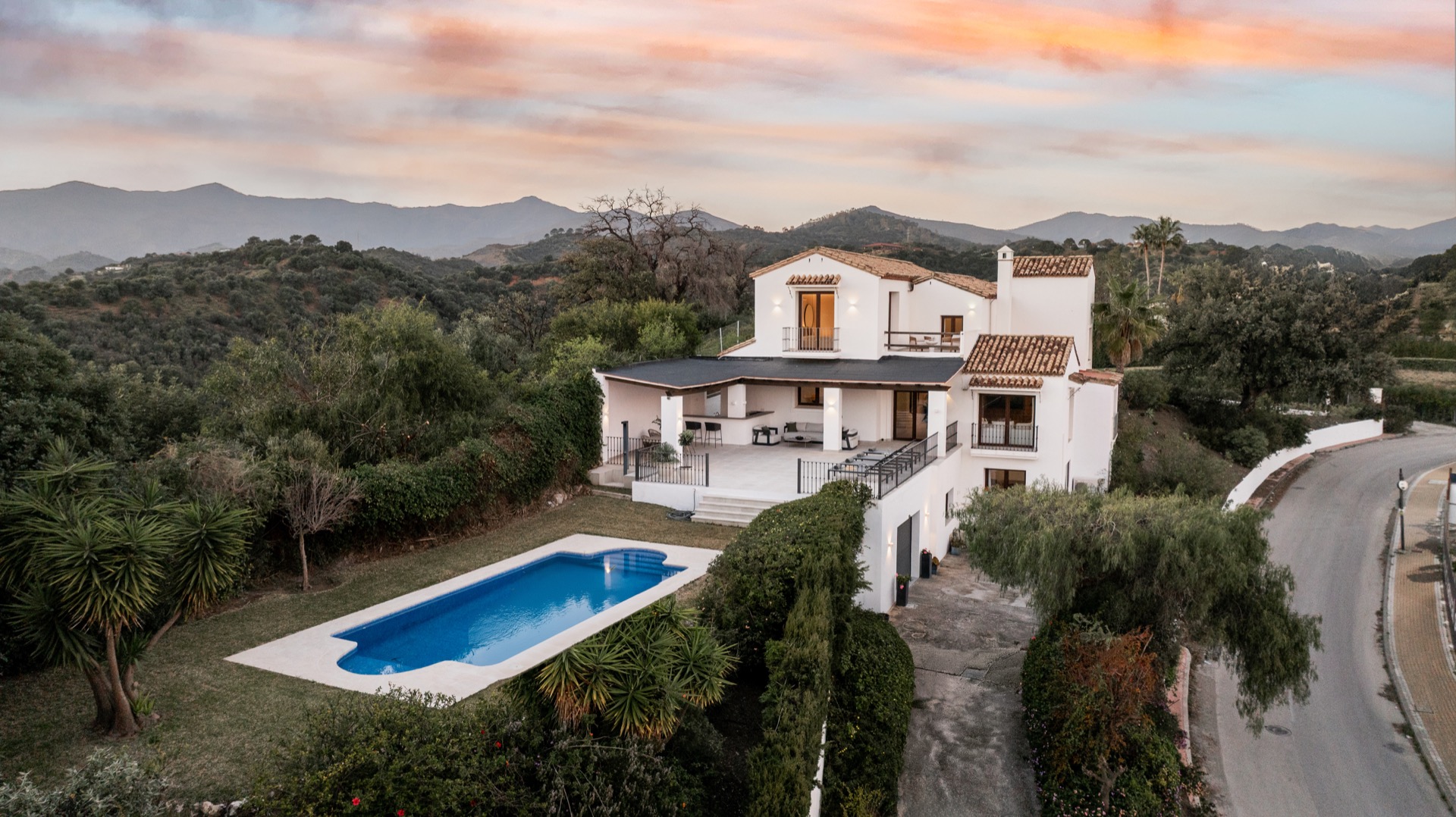 Calma Verde — Villa for sale in Estepona — Puro Dreams Realty