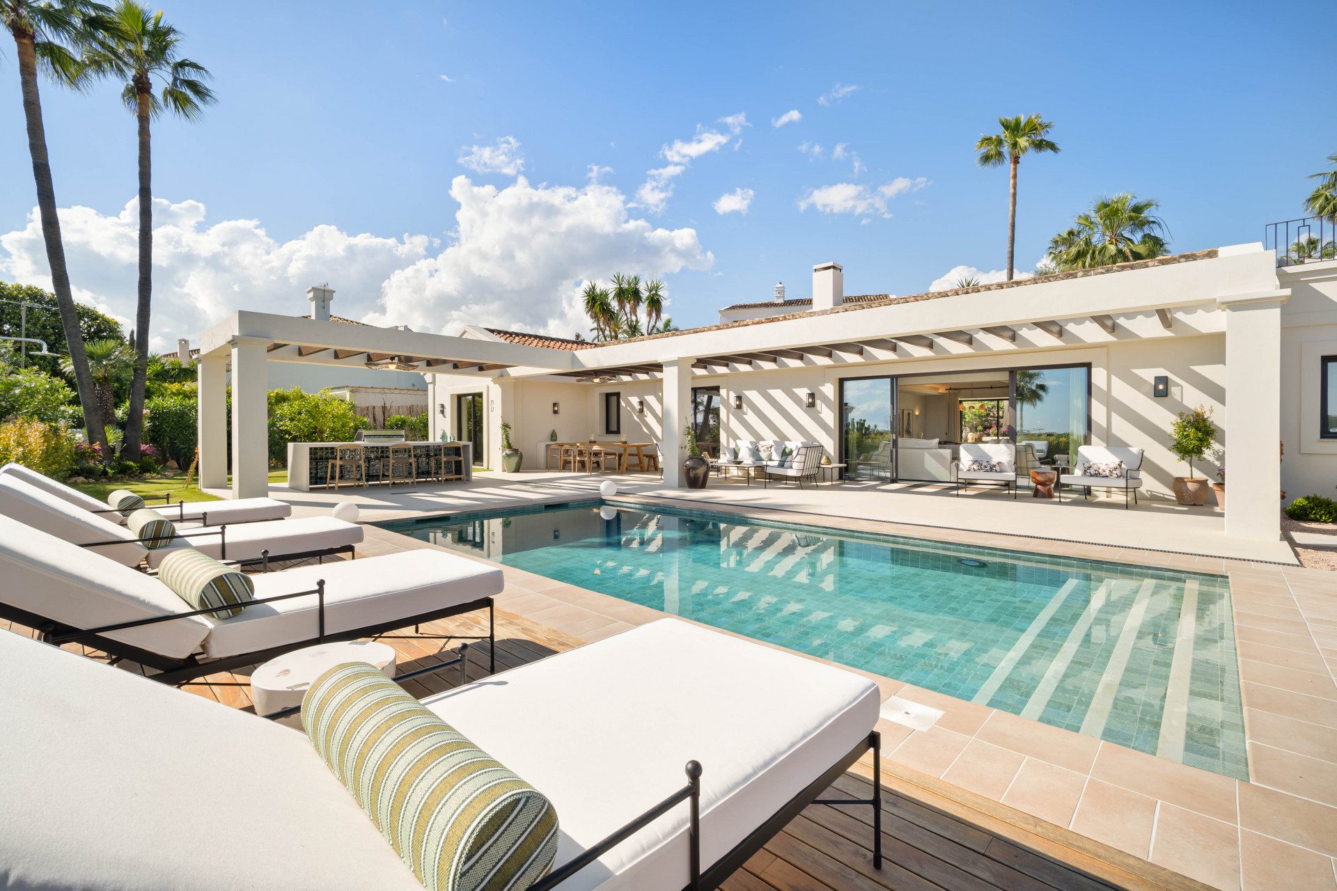 Residencia Dorata — Nueva Andalucía, Marbella