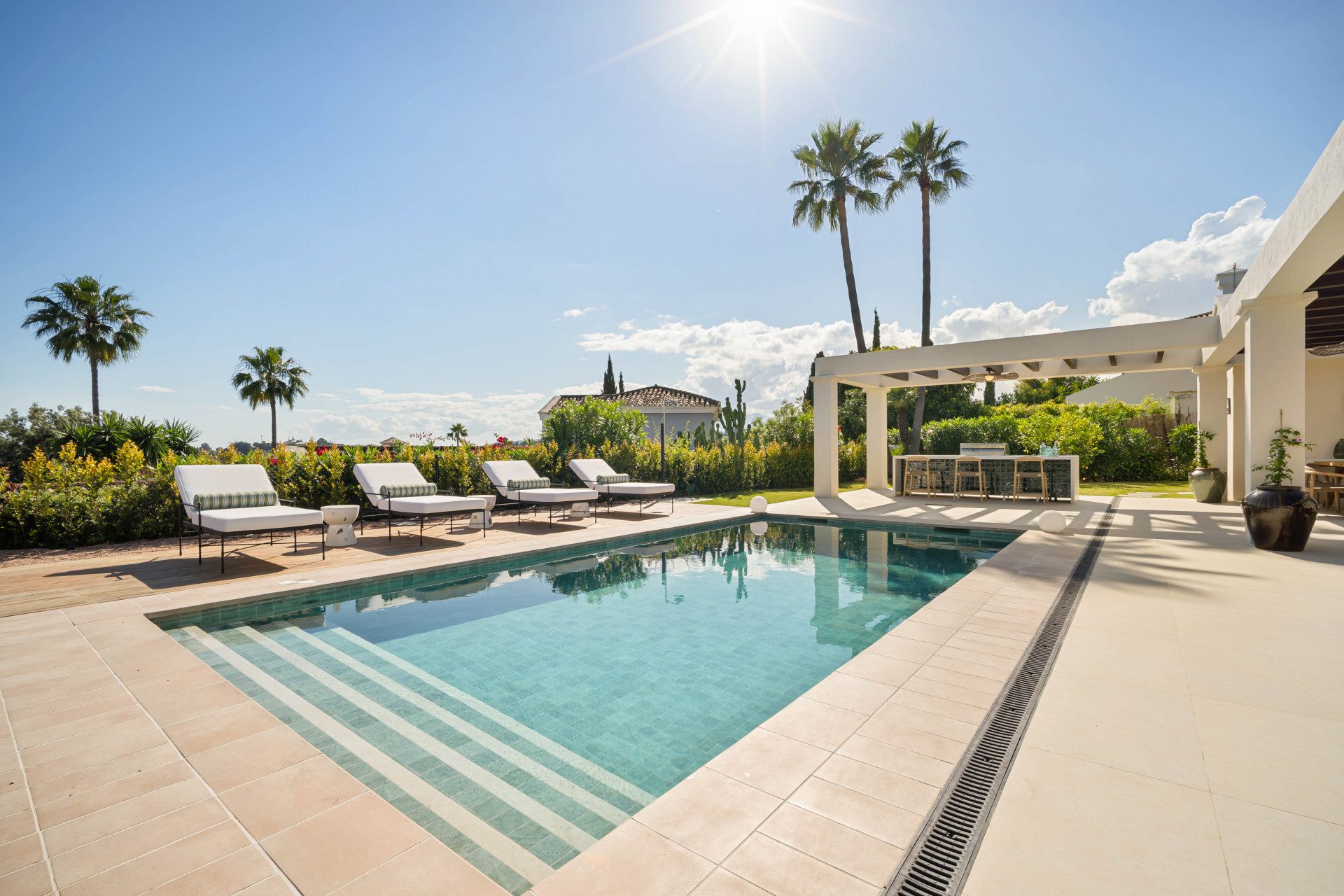 Residencia Dorata — Nueva Andalucía, Marbella