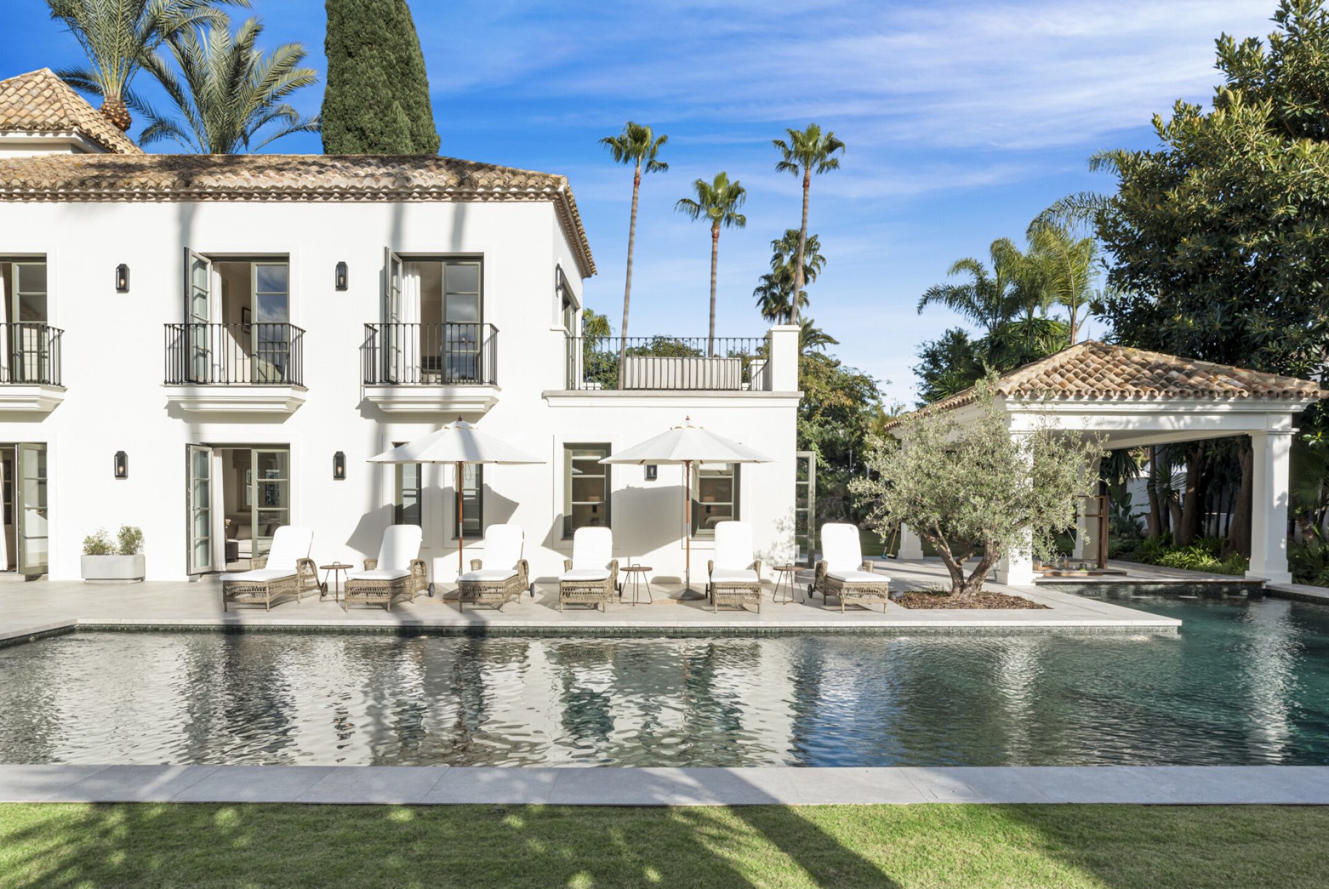 Maison Dorée villa in Nueva Andalucía, Marbella