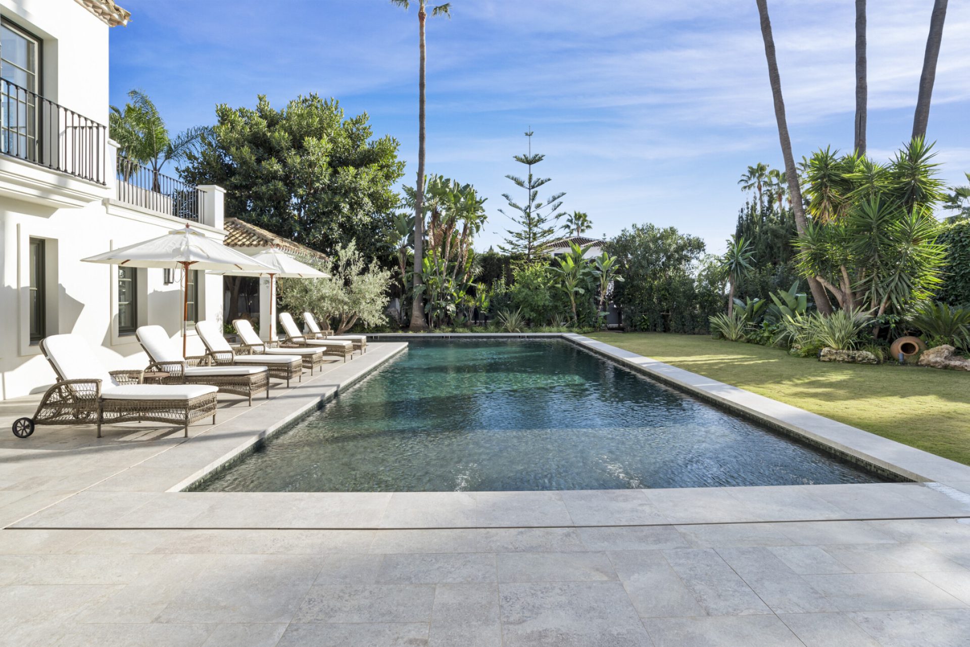 Maison Dorée villa in Nueva Andalucía, Marbella