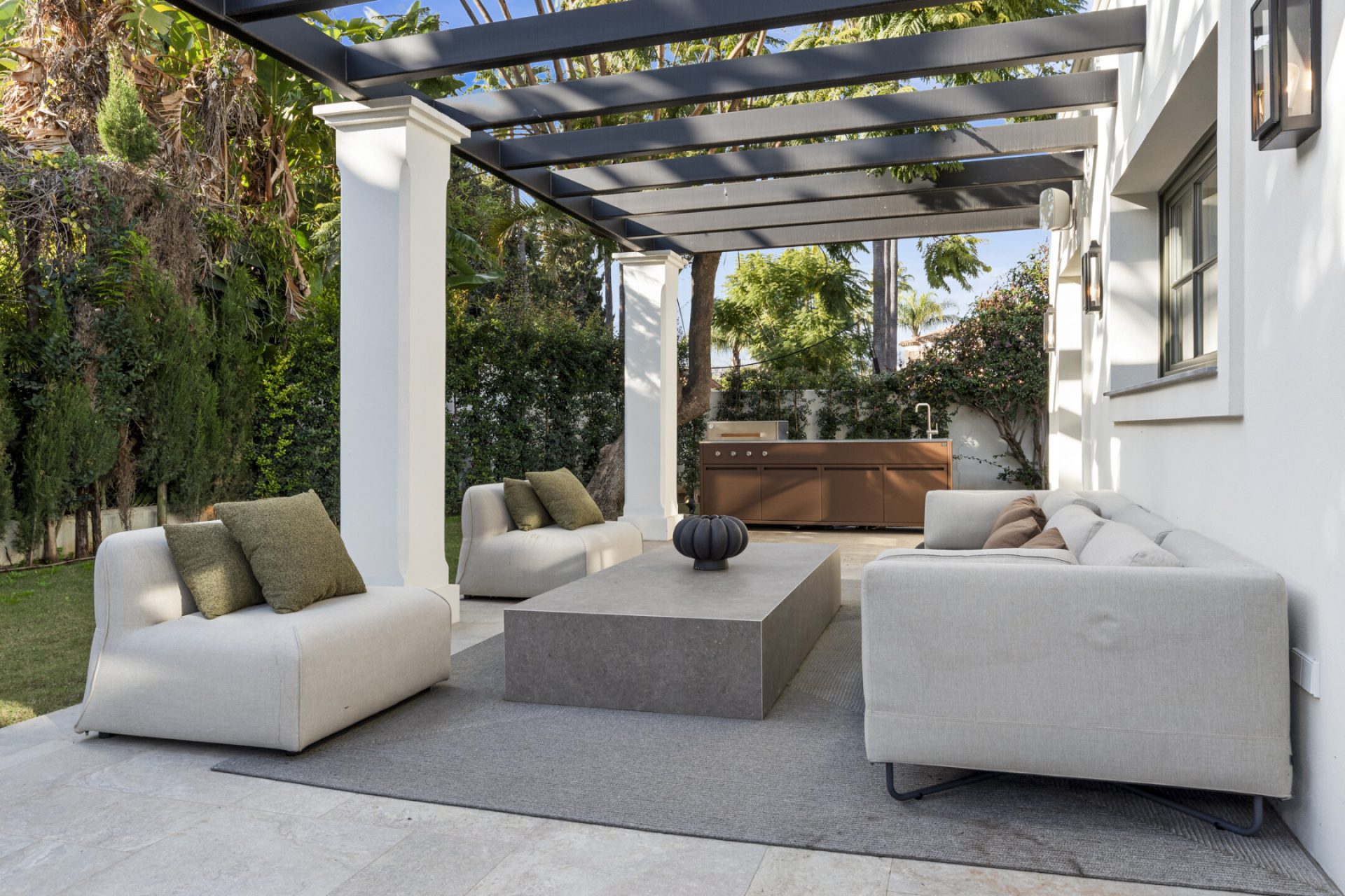Maison Dorée villa in Nueva Andalucía, Marbella