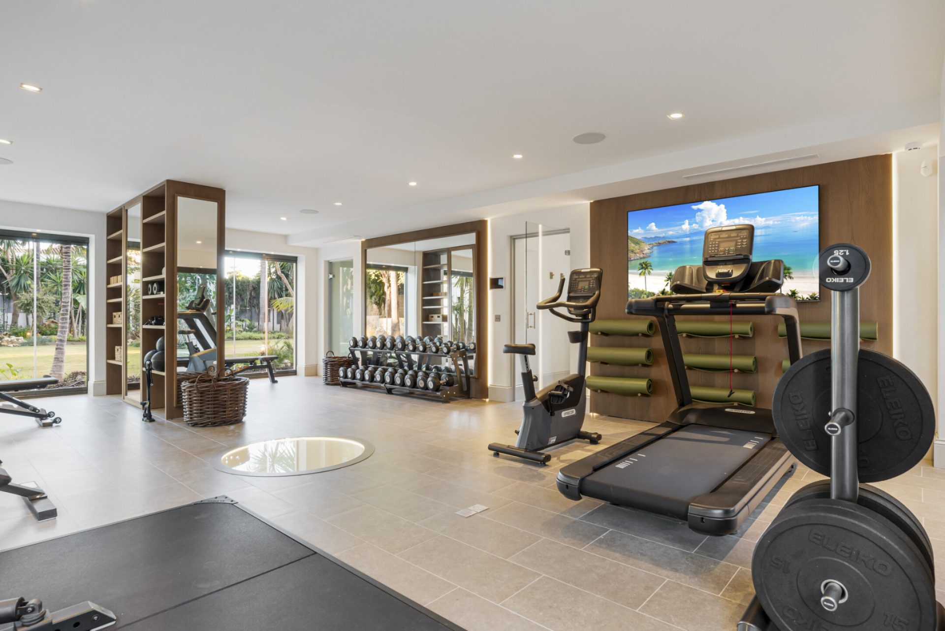 Maison Dorée villa in Nueva Andalucía, Marbella