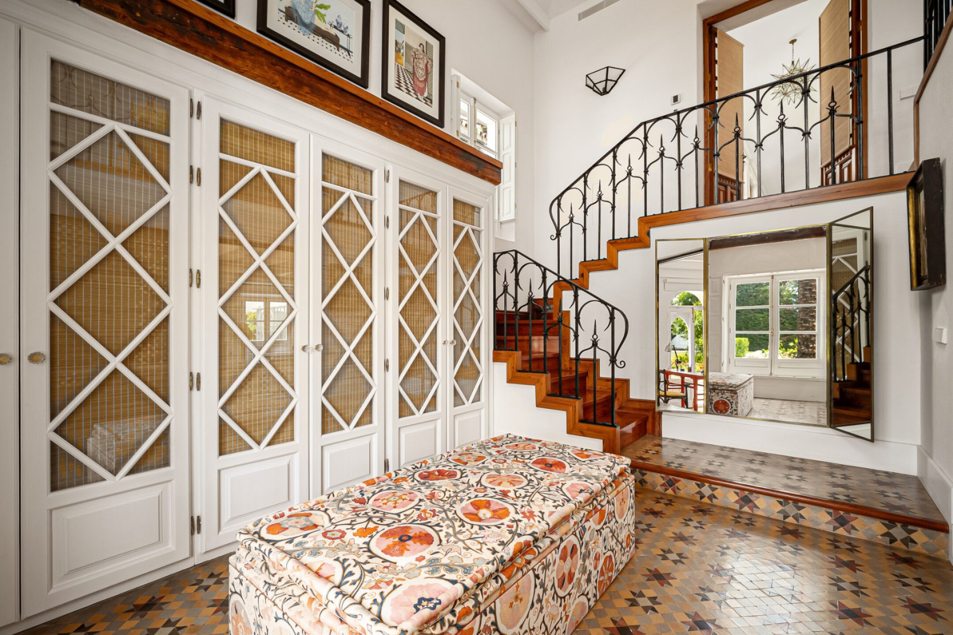 Sinfonia Vert — Sierra Blanca, Marbella
