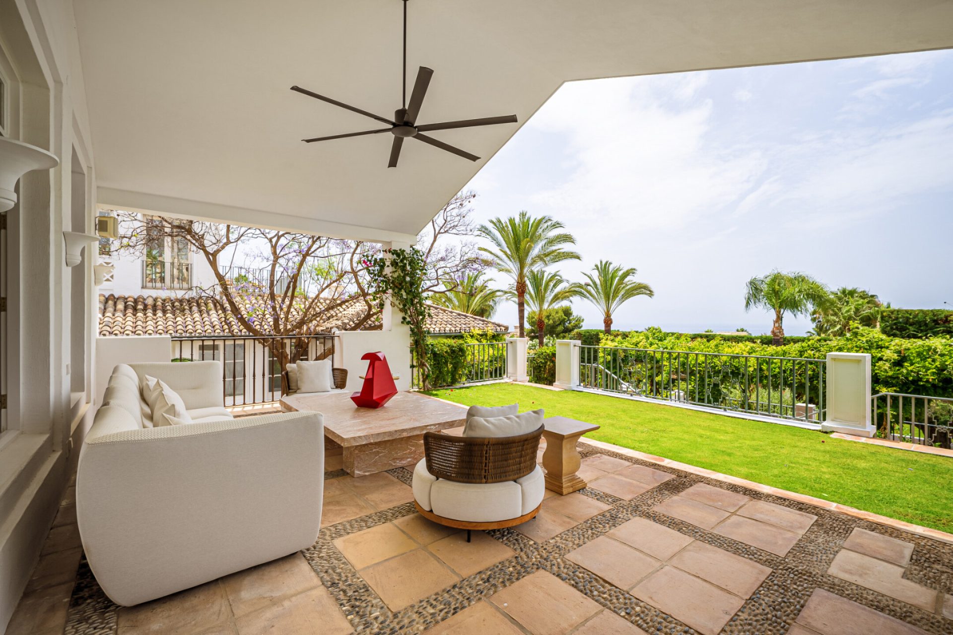 Sinfonia Vert — Sierra Blanca, Marbella