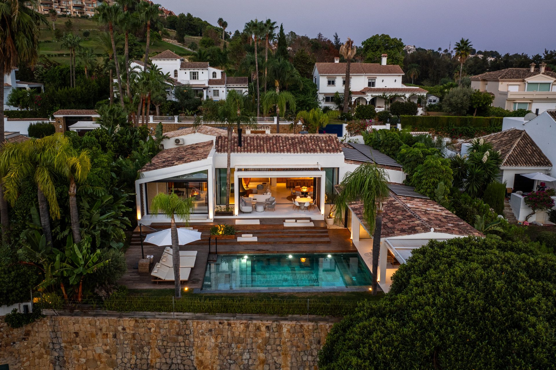 Fairway Nocturne — Nueva Andalucía, Marbella