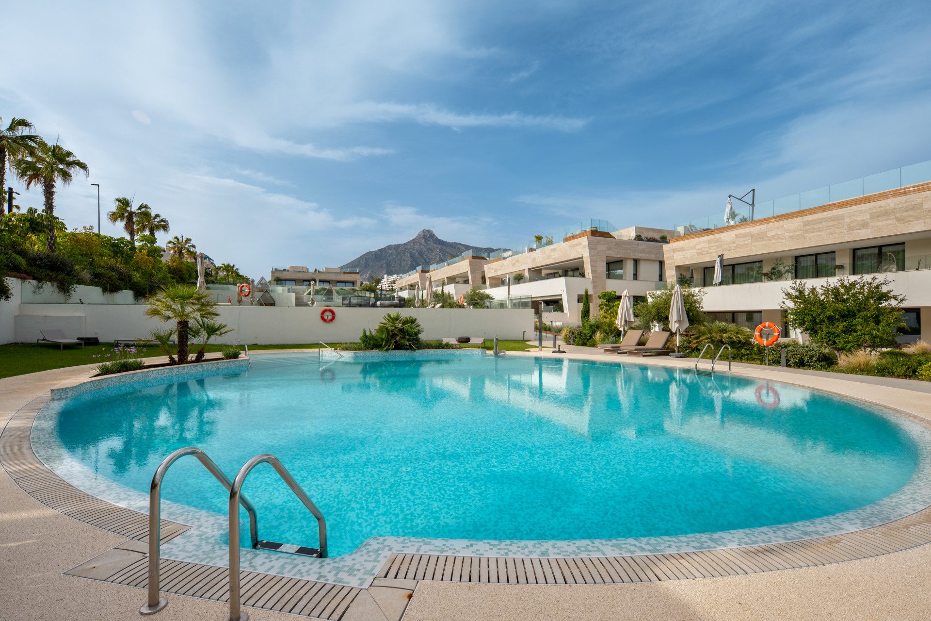 Giardino Lucido — Golden Mile, Marbella