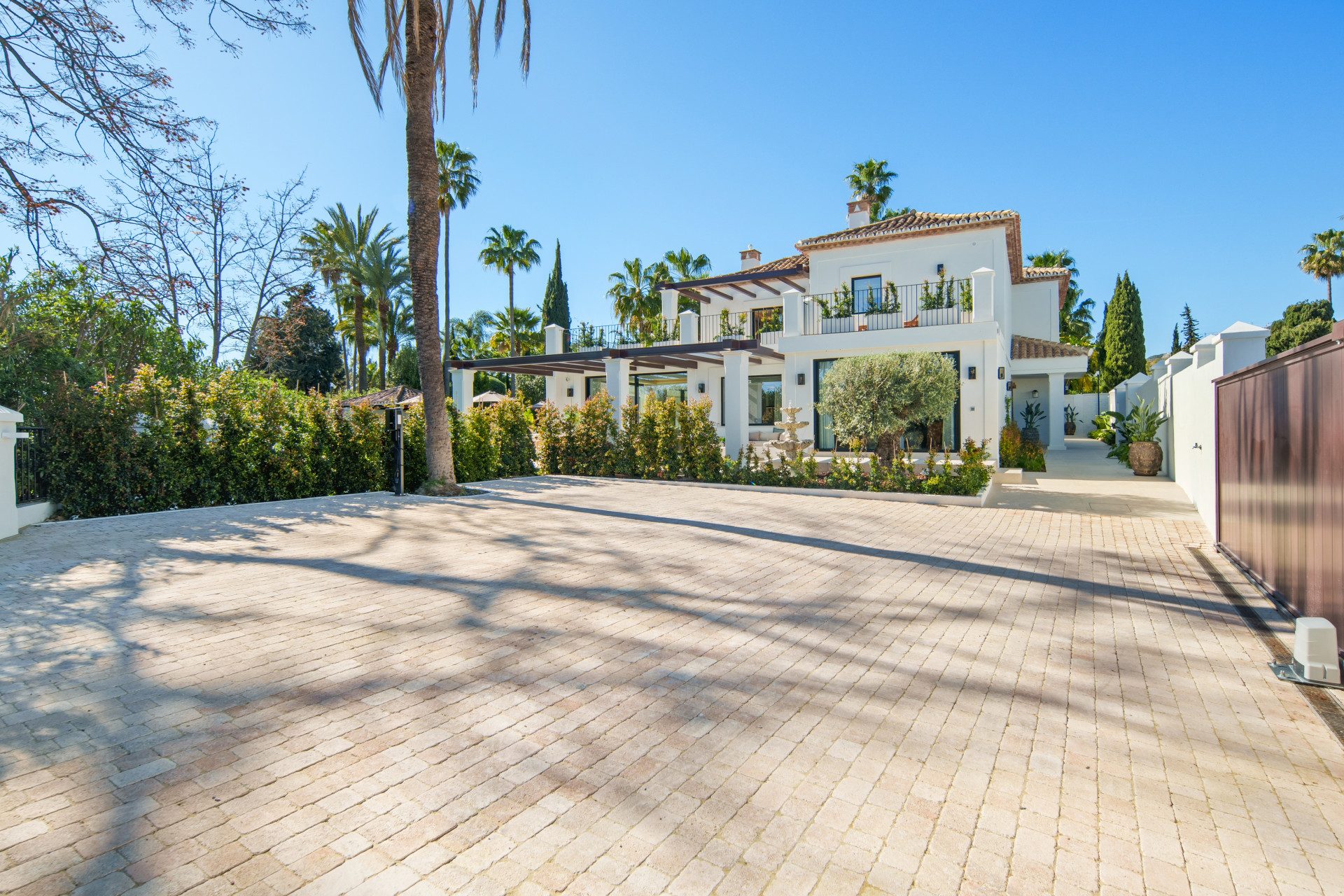 Lune Verte — Nueva Andalucía, Marbella