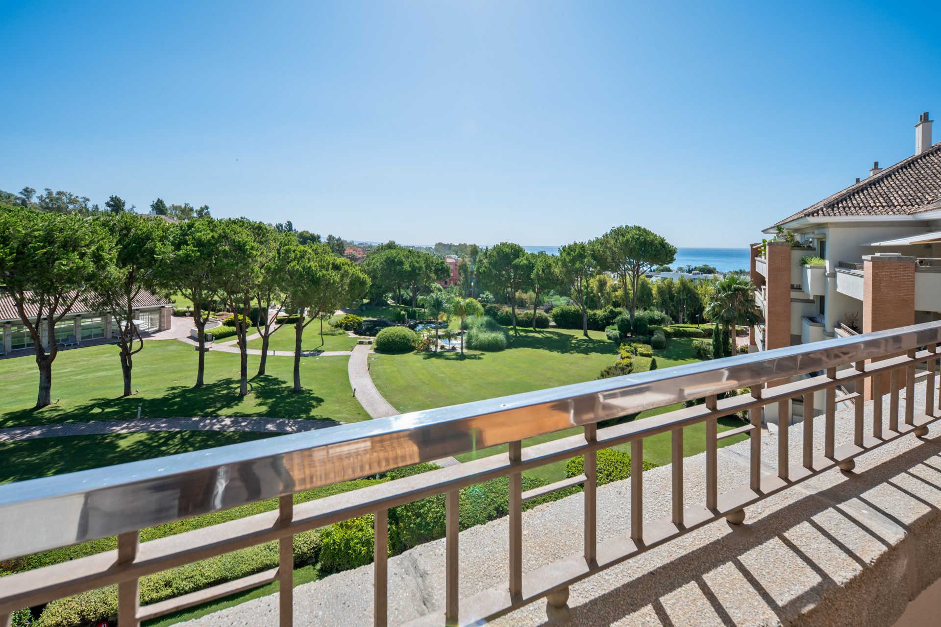Nácar Marino — Golden Mile, Marbella
